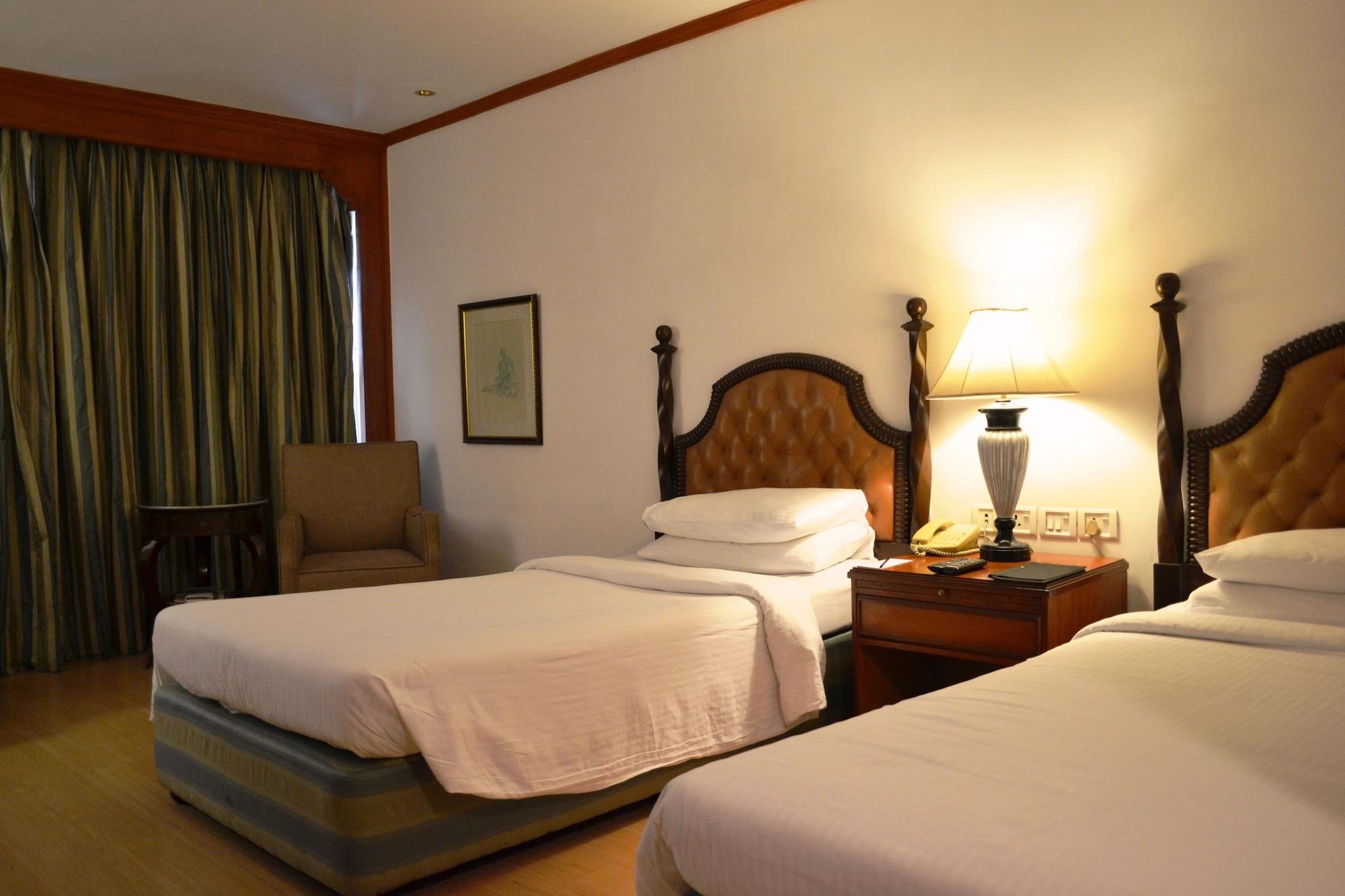 Taj Banjara Hotel Hyderabad Exterior photo A room at the hotel