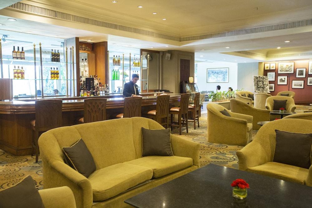 Taj Banjara Hotel Hyderabad Exterior photo The bar at the Imperial Hotel