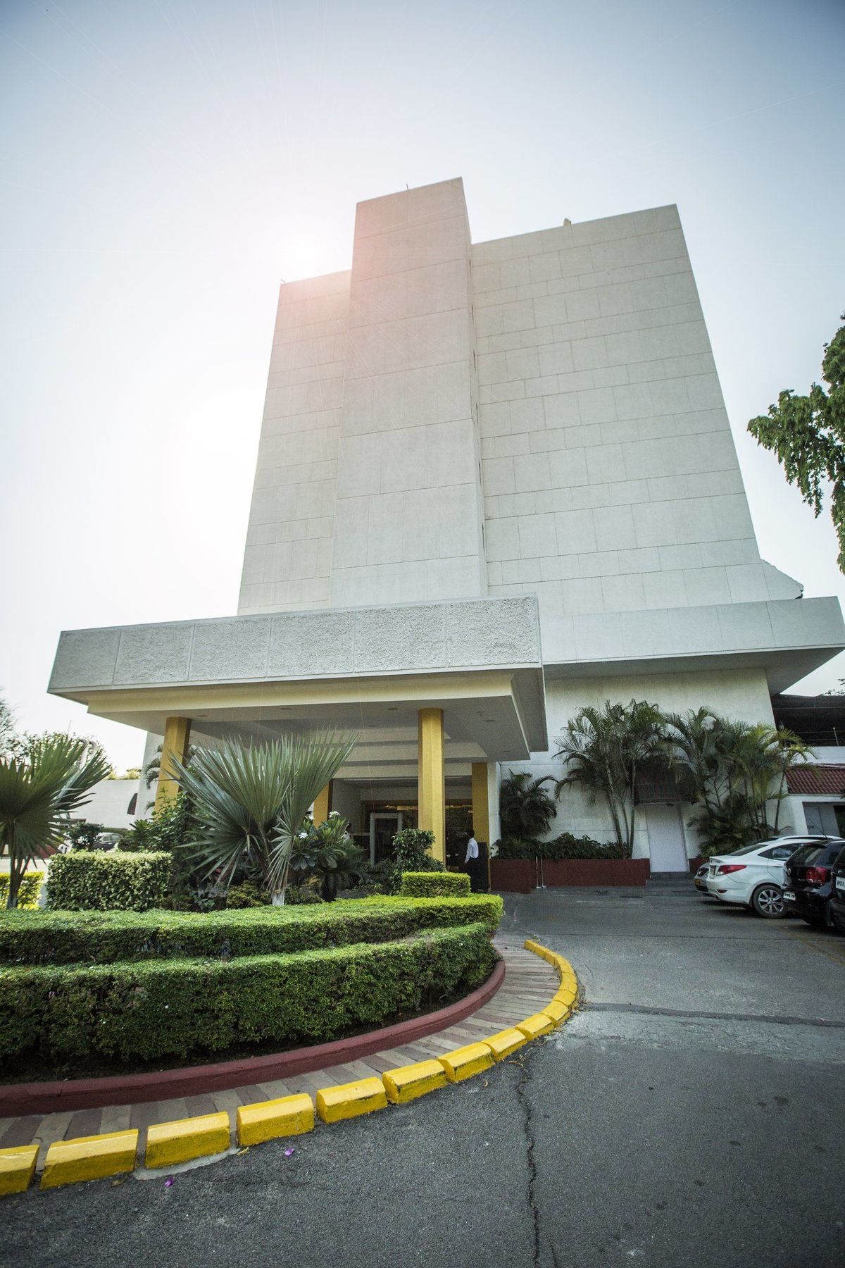 Taj Banjara Hotel Hyderabad Exterior photo The main entrance of the hotel