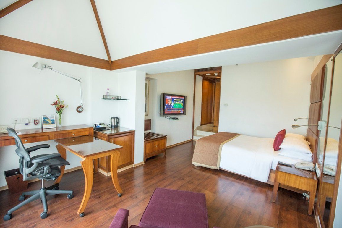 Taj Banjara Hotel Hyderabad Exterior photo A room at the Taj Bengal