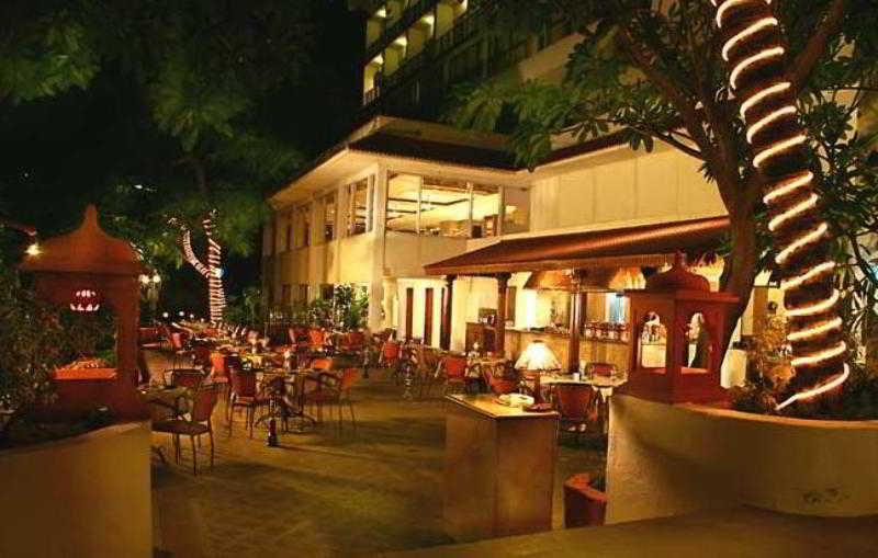 Taj Banjara Hotel Hyderabad Exterior photo The outdoor patio at the restaurant